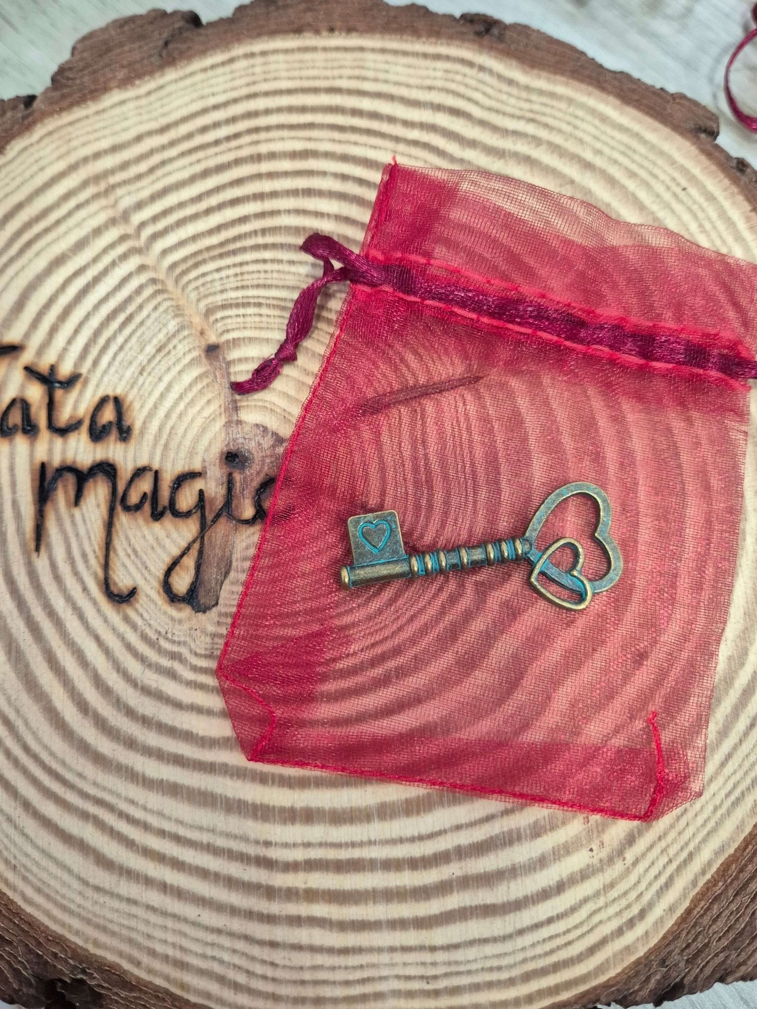 amuleto para atraer el amor AmuletoTienda esotérica Málaga - La Tienda de Tata Magic: tienda Esotérica en Málaga